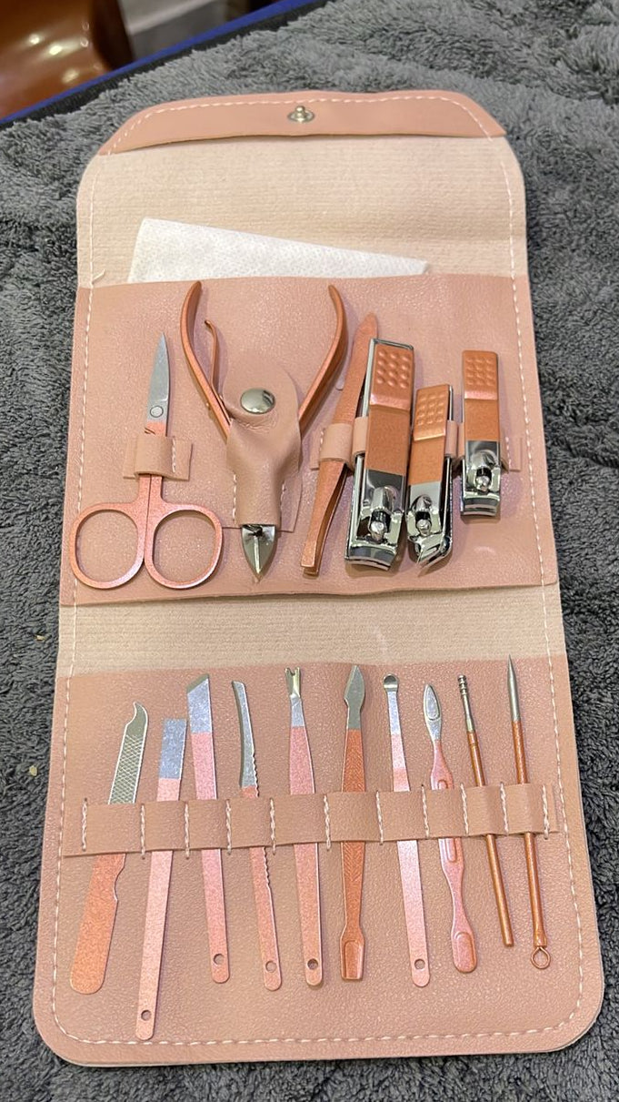 Manicure & Pedicure Kit